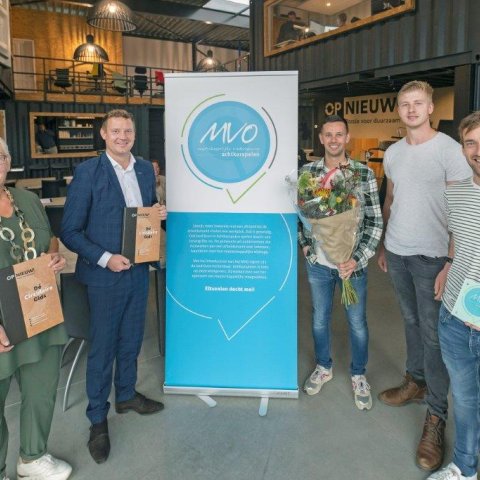 OPNIEUW! ontvangt MVO vignet