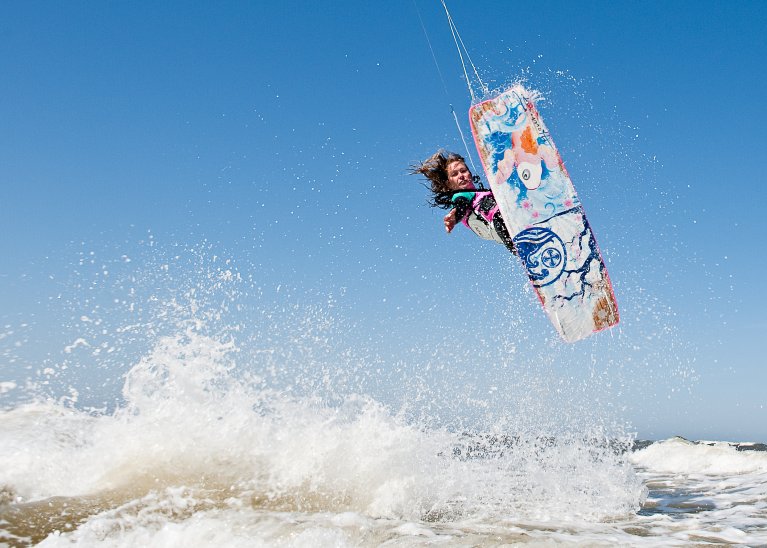 Kitesurfen in de zee