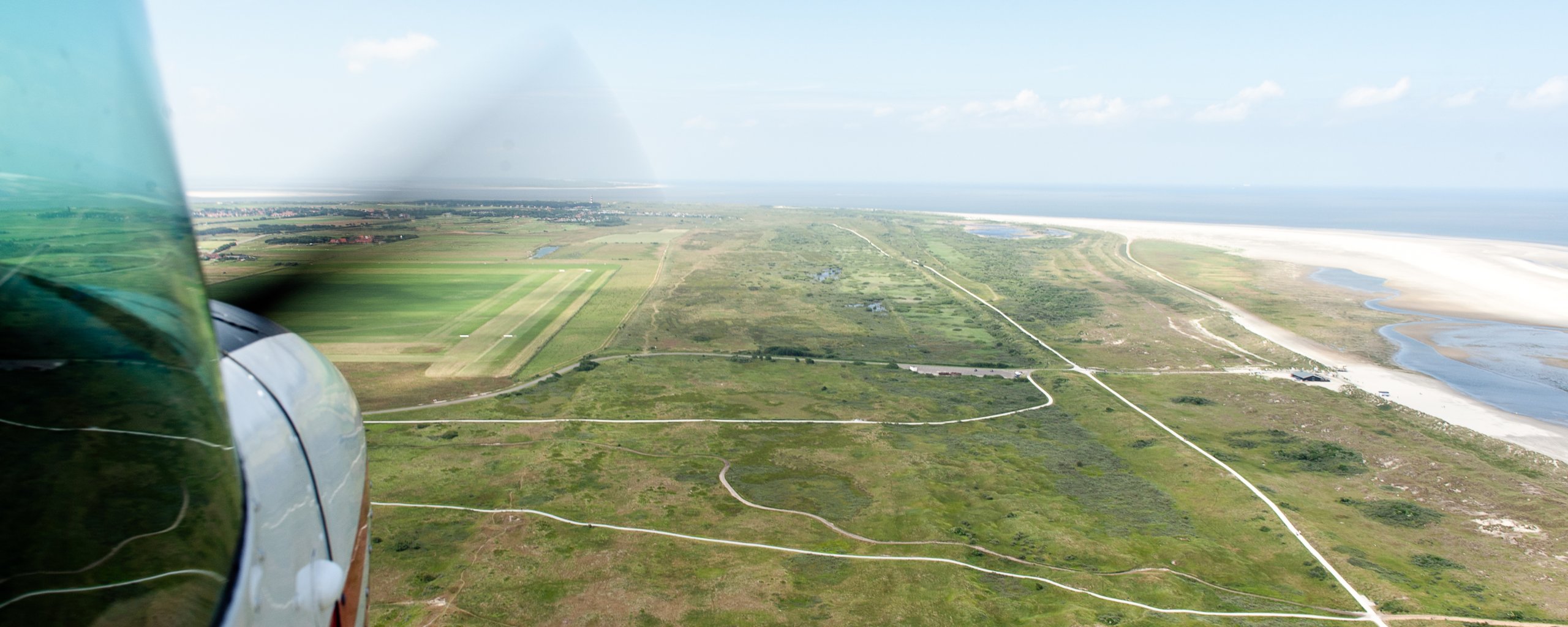 Luchtfoto van Ameland