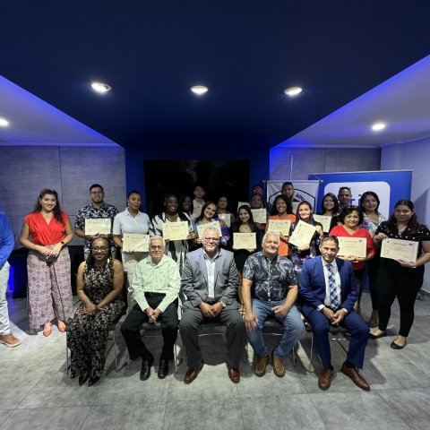 21 students receive a Customs Declarant certificate | Government of Aruba