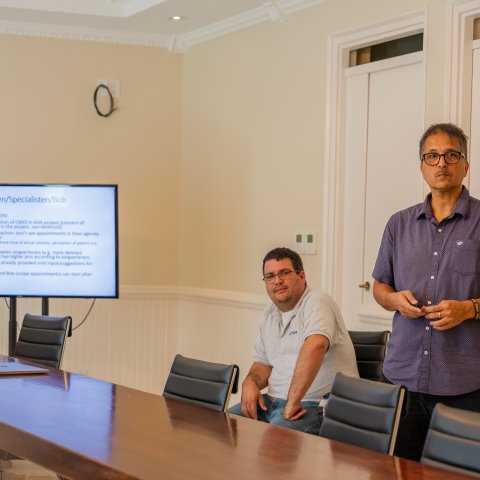 Ministerio di Salud Publico hunto cu AZV a haya presentacion di Setar NV riba e avancenan di e proyecto pa digitalisa sector di cuido.
