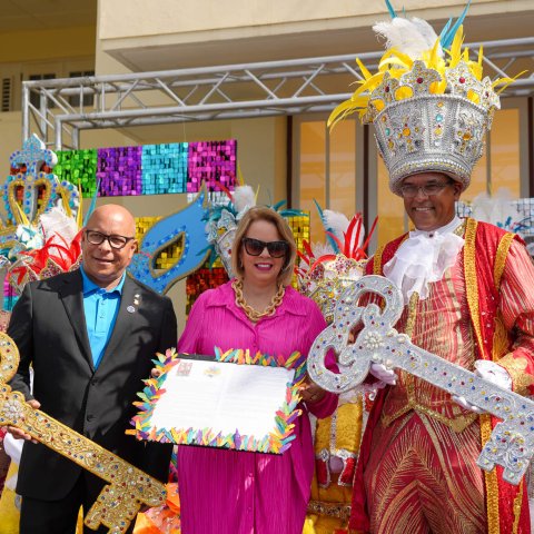 Traspaso di mando na Prins y Pancho pa dirigi Carnaval 70