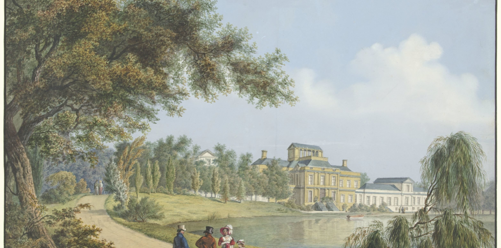 Een schilderij in lichte kleuren met zicht op paleis Soestdijk vanuit een park met veel bomen en een rivier