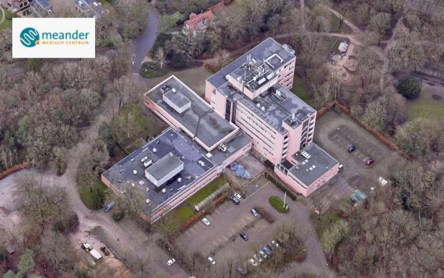 Luchtfoto van Medisch Centrum Meander in Baarn