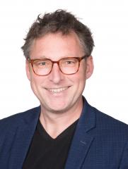 Portret van raadsadviseur en plaatsvervangend griffier Daniel Bulthuis van Griffie 2022