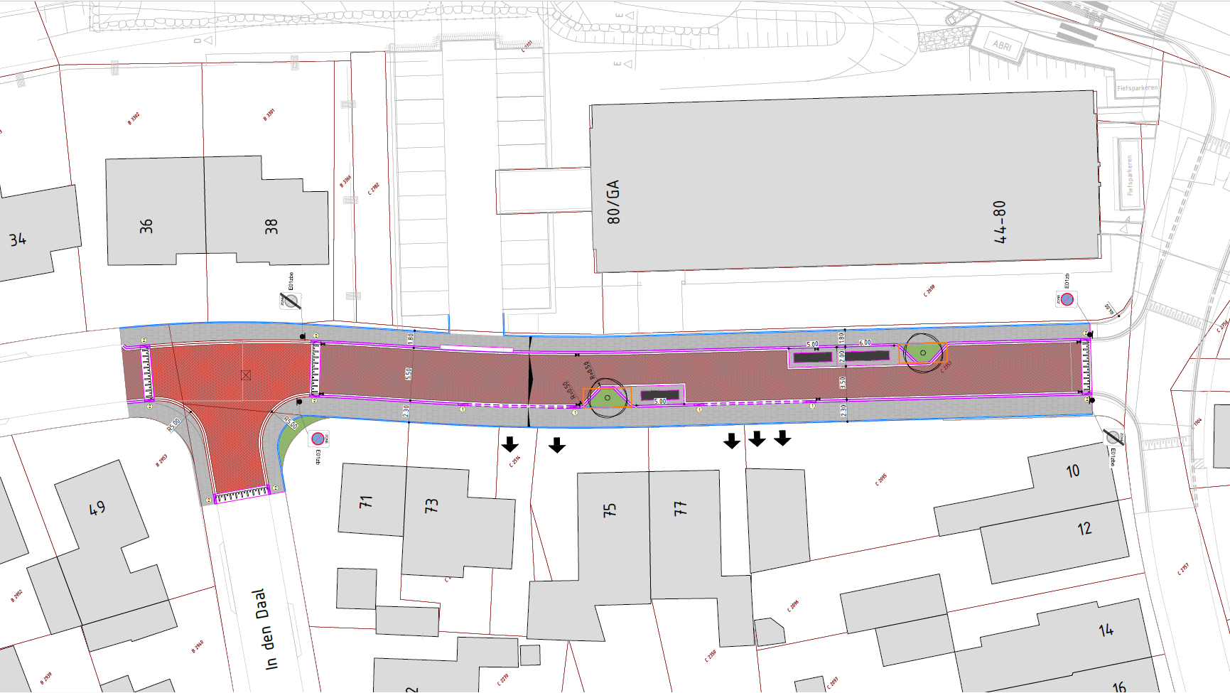 Bouwtekening (bovenaanzicht) van toekomstige verkeerssituatie Romenkamp ter hoogte van huisnummers 71-80