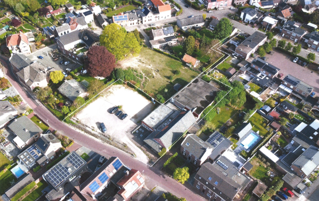 Luchtfoto herontwikkelgebied voormalig Rector Raevenshuis Sweikhuizen