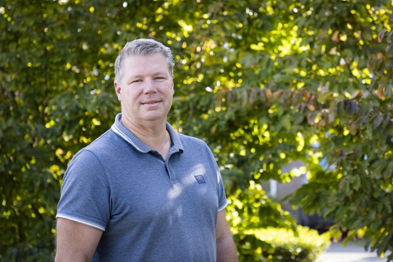 Collega in het groen