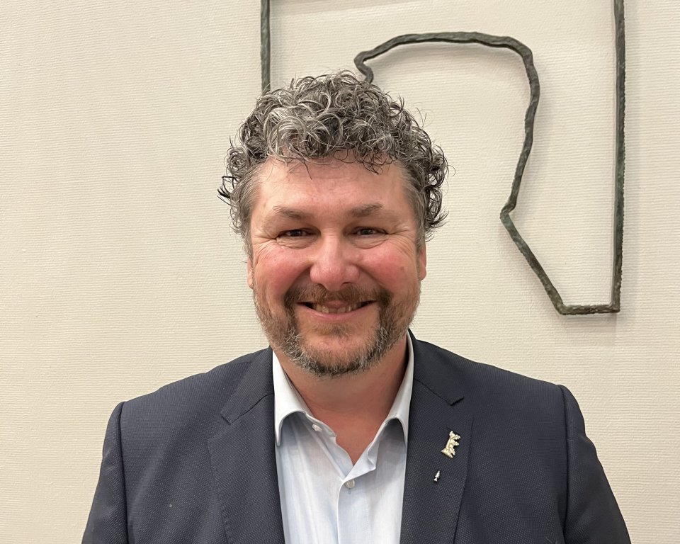 Marko van Dalen kreeg de Eik van Bergeijk opgespeld