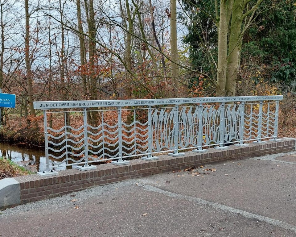 Brug met brugleuning Vlieterdijk