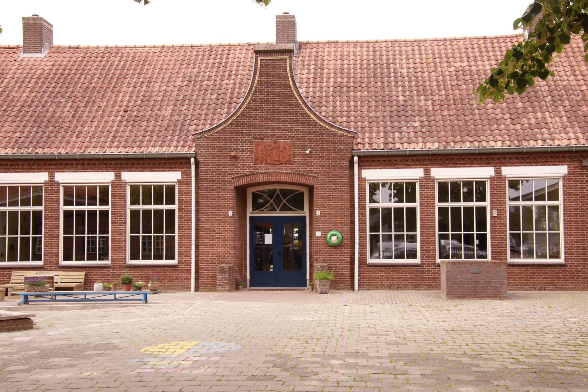 AED locatie Kerkstraat school Bergen