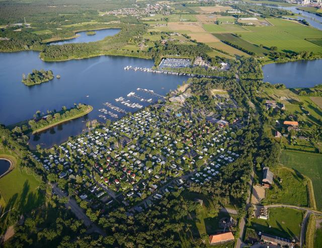 Luchtfoto Leukermeer en Seurenheide