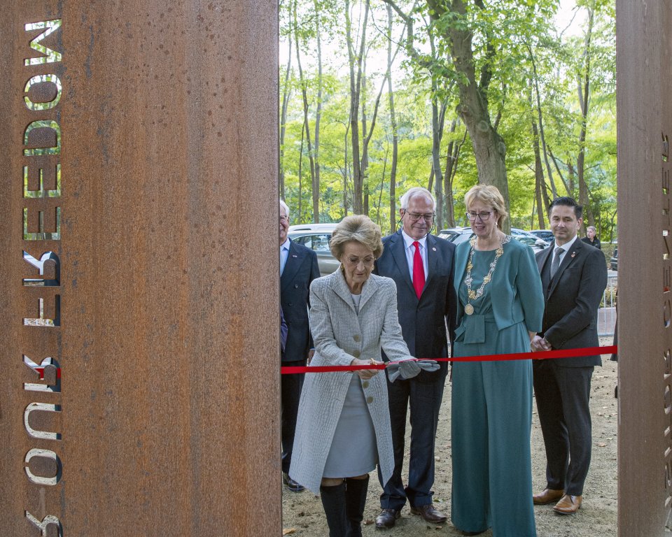 Prinses Margriet opent Bezoekerscentrum Militaire Erevelden Brabantse Wal