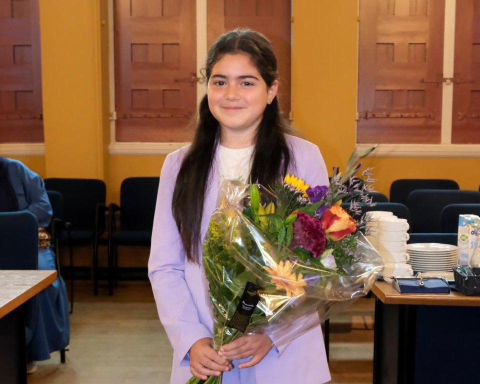 Gözde Eyyüpoglu nieuwe kinderburgemeester van Bergen op Zoom 