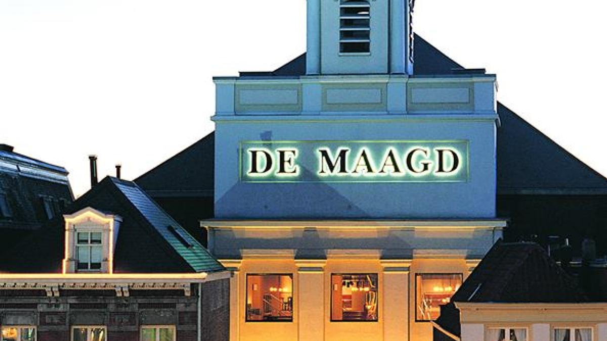 Onderhoud aan buitenzijde Theater De Maagd