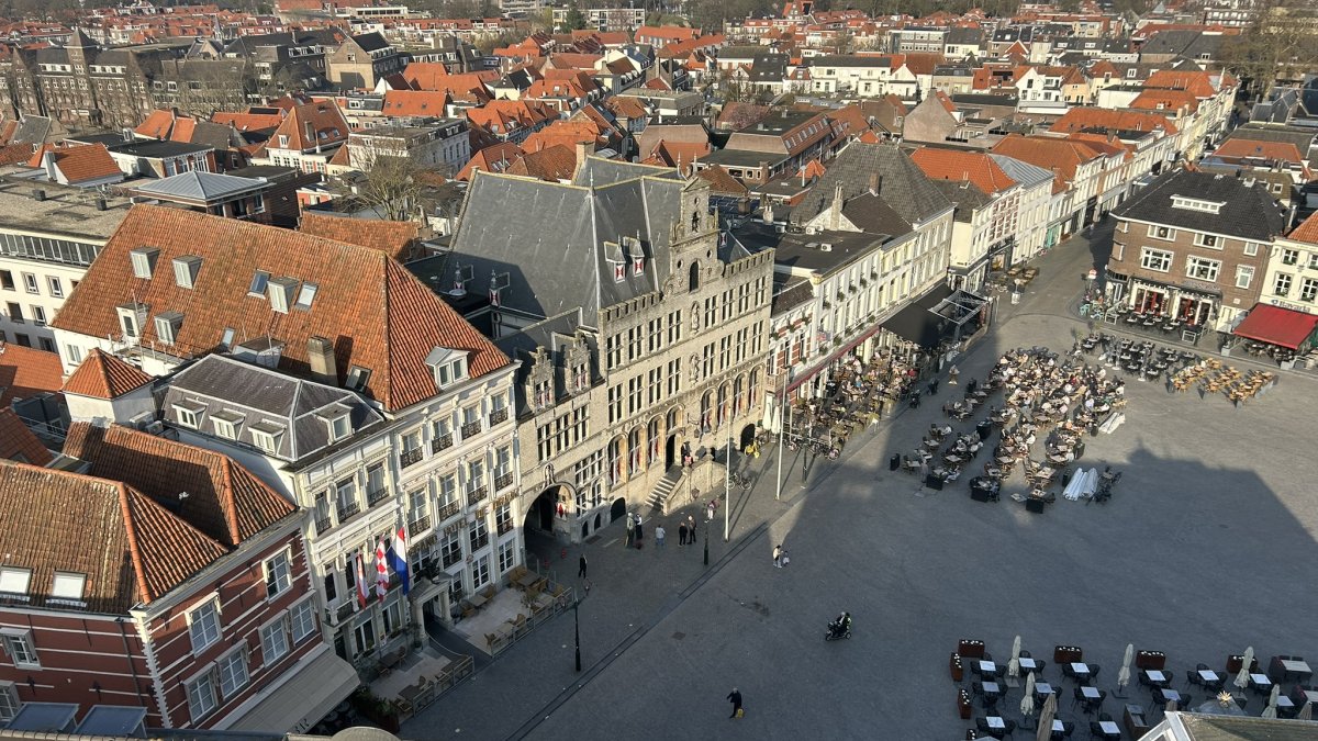 Gemeenteraad bespreekt maandag advies informateurs over vorming van nieuwe coalitie