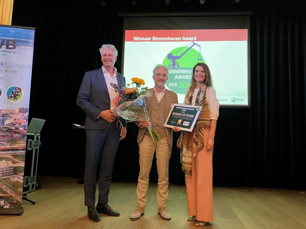Binnenhaven Award ontvangst door wethouder van den Aarsen