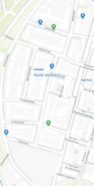 Plattegrond van de wijk Oude Stade in Bergen op Zoom met een stratenpatroon van woonblokken. Op de kaart staan meerdere meetpunten aangegeven met blauwe markeringen (A) en groene markeringen (B). De locaties liggen verspreid over straten zoals Lekstraat, Waalstraat, IJssellaan en Van de Spiegelstraat. Rechts op de kaart loopt een blauwe grenslijn langs onder andere de Maaslaan en richting Het Fort. In de omgeving zijn straatnamen zichtbaar zoals Amstelstraat, Vechtstraat, Merwedelaan en Pastoor Dekelensstra