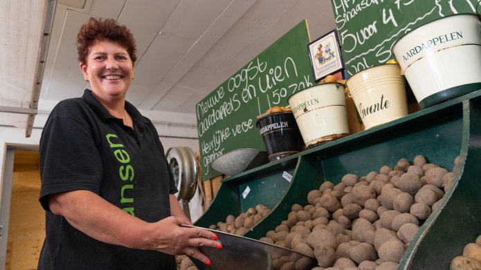 Margo Jansen met haar beroemde aardappelen