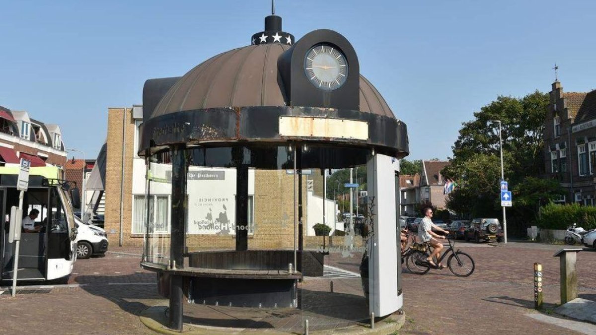 Sterhalte terug op Julianaplein