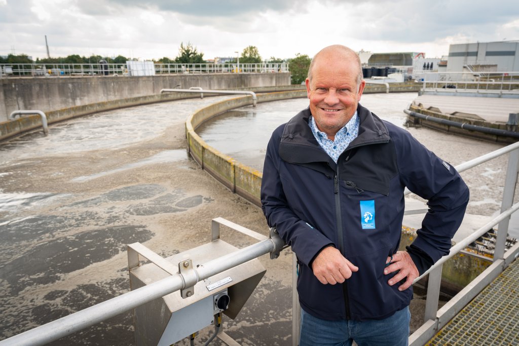 Klaas Jan bij rioolzuiveringsinstallatie in beverwijk