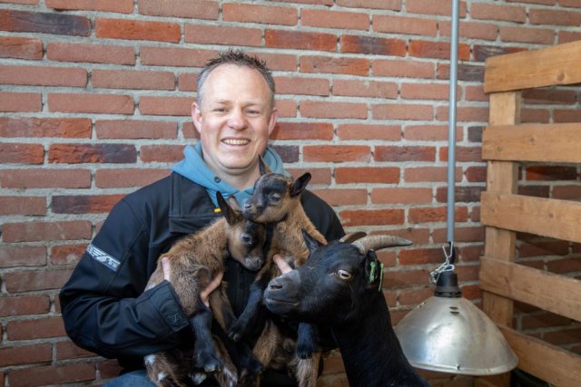 Dierentuin animal farm verbindt mensen