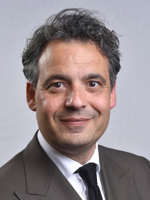 Adam Elzakalai, wethouder voor VVD