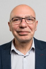 I. Ilhan, fractievoorzitter voor PRO
