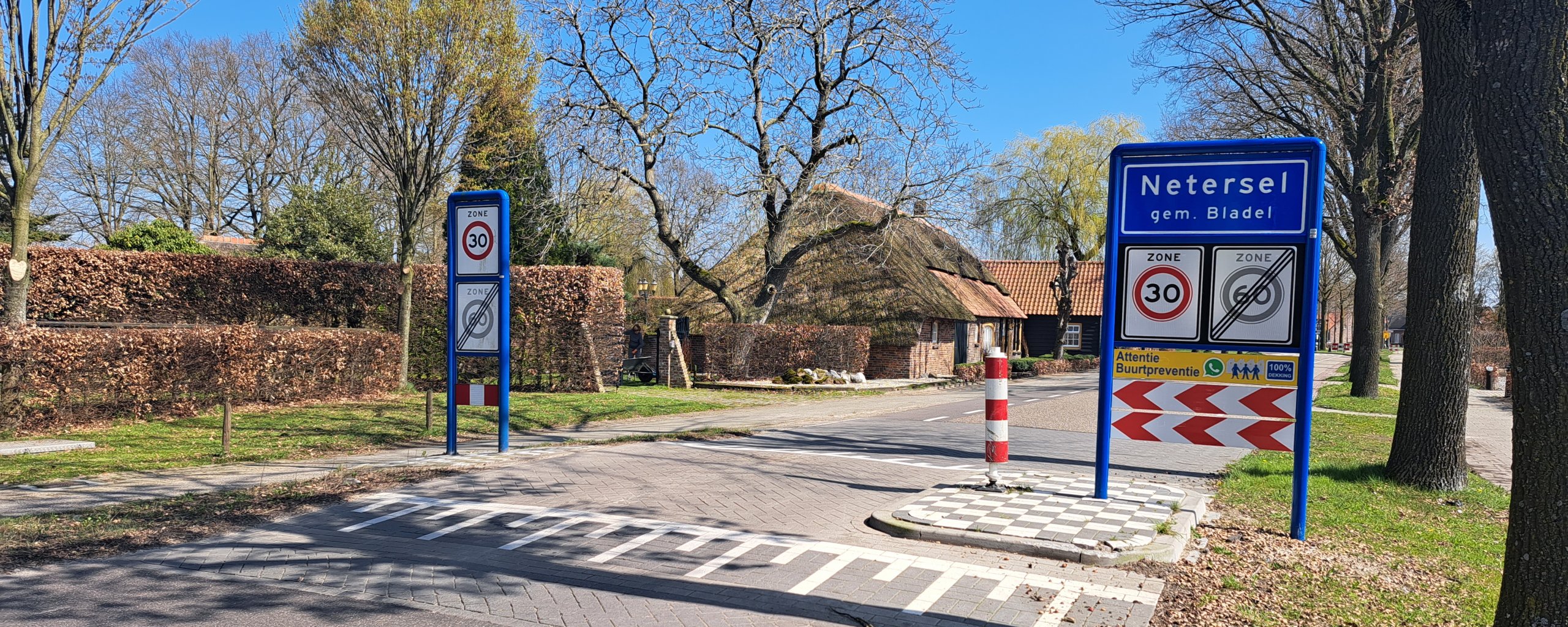 Verkeersaanduiding Netersel. Hier kom je de bebouwde kom van Netersel in rijden.