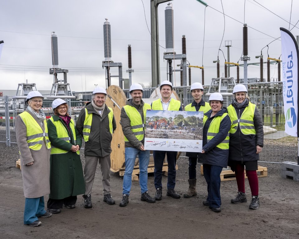 Ondertekening samenwerkingsovereenkomst netwerkkabel