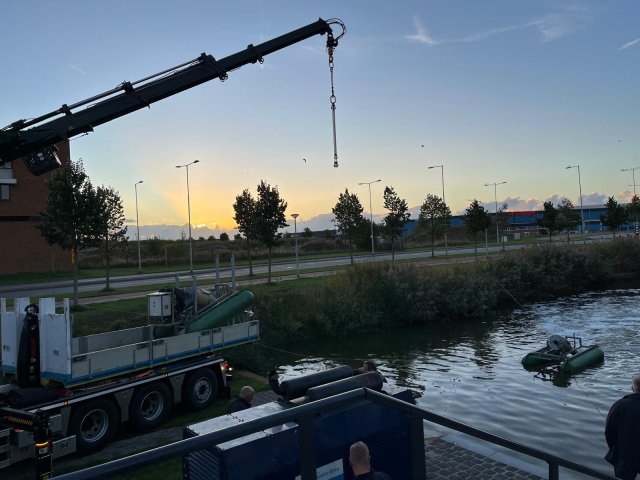 Waterschap Brabantse Delta plaatst een beluchter in Bergen op Zoom