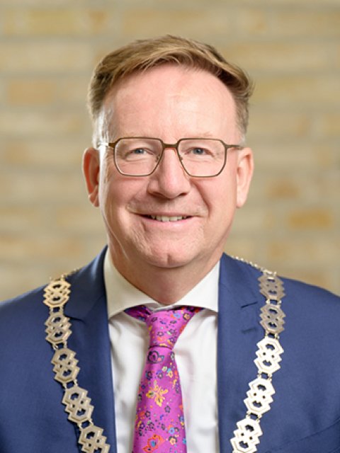 Burgemeester Patrick van Domburg