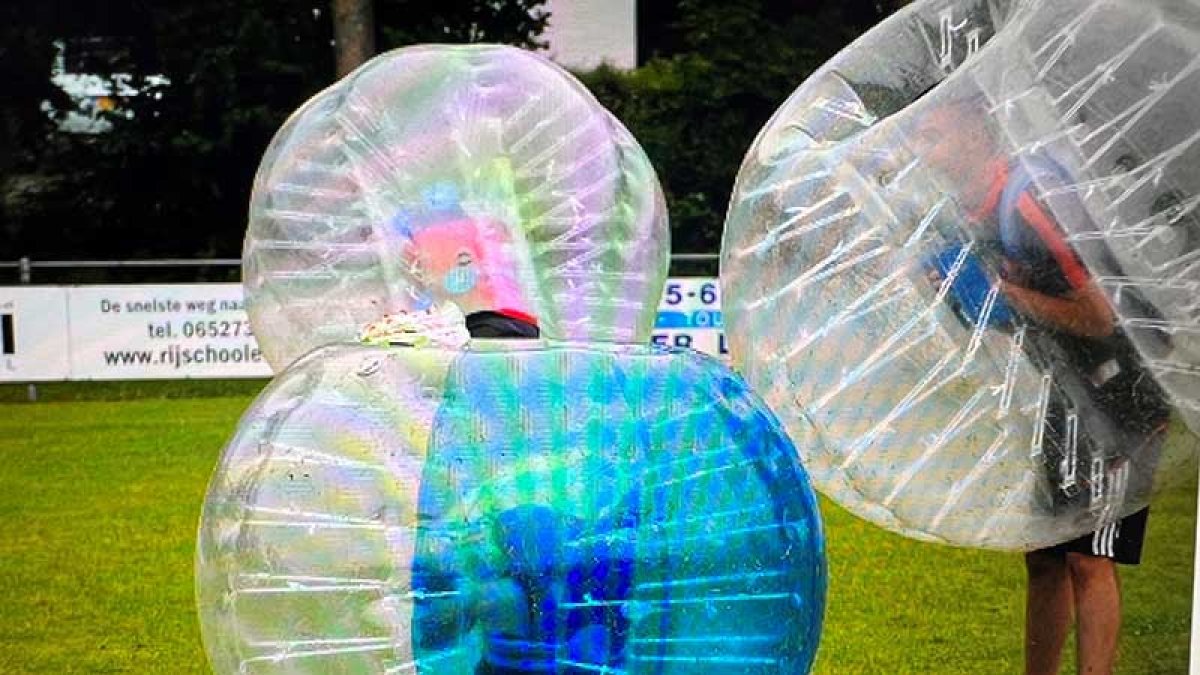 Bubbelbal Cruijff Court Hummelo