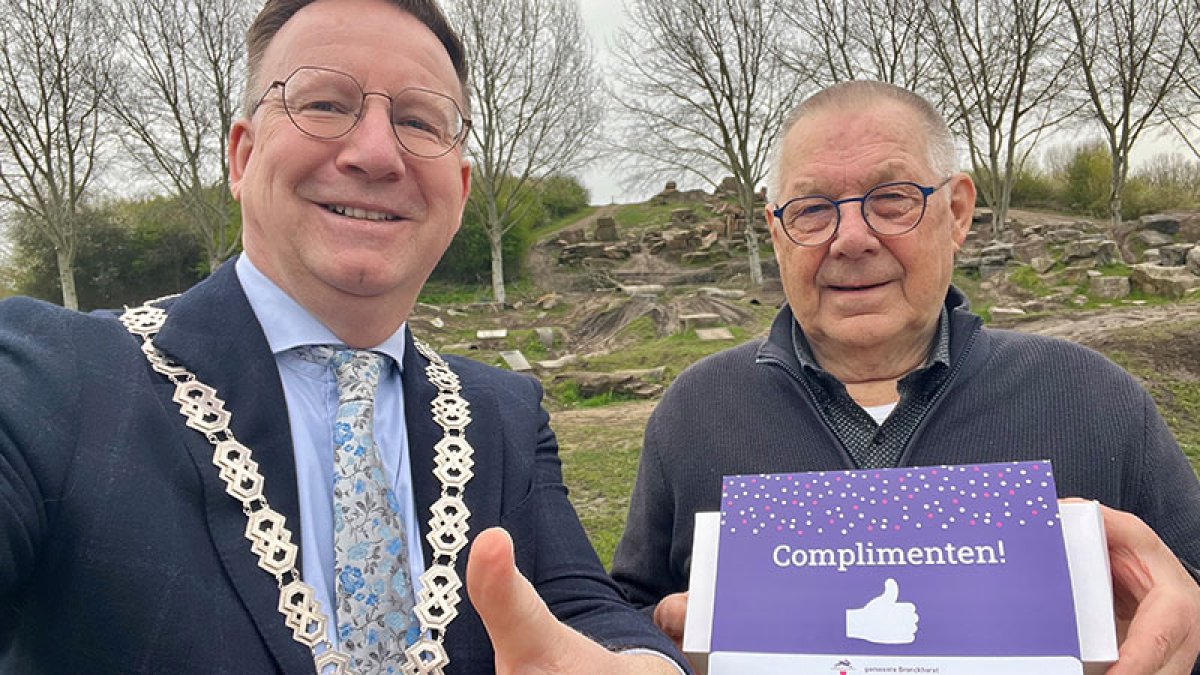 Van de burgemeester - Alle lof voor Dick Bulten