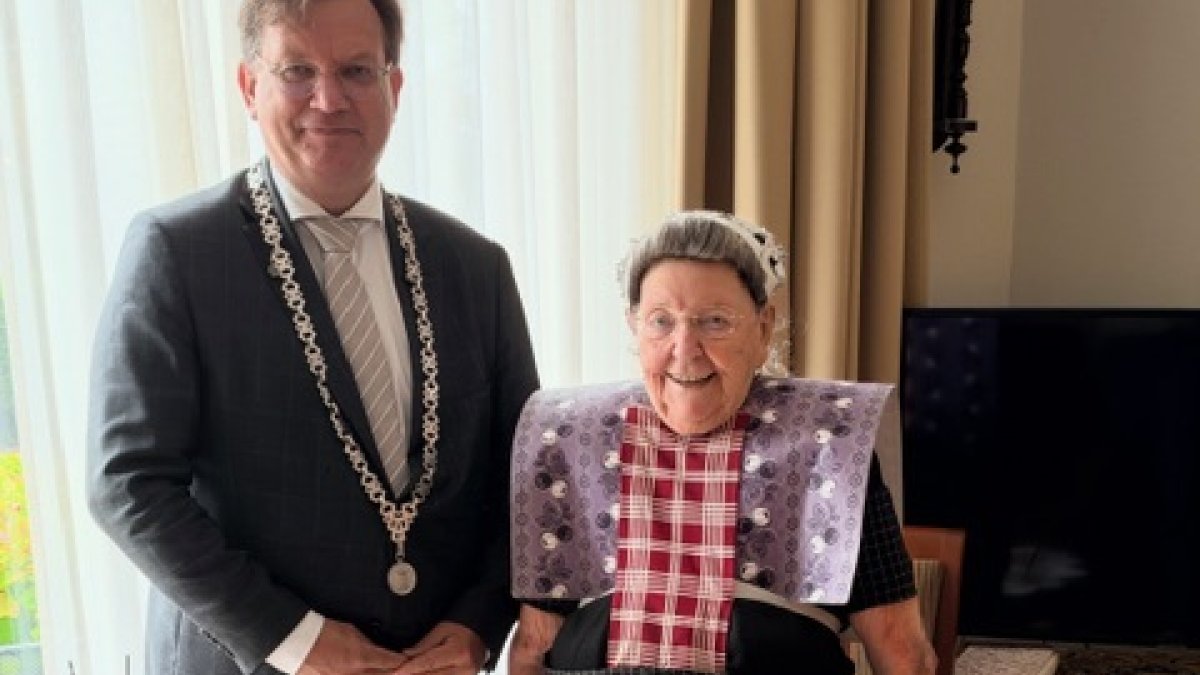 Hentje Koelewijn viert haar 103e verjaardag!