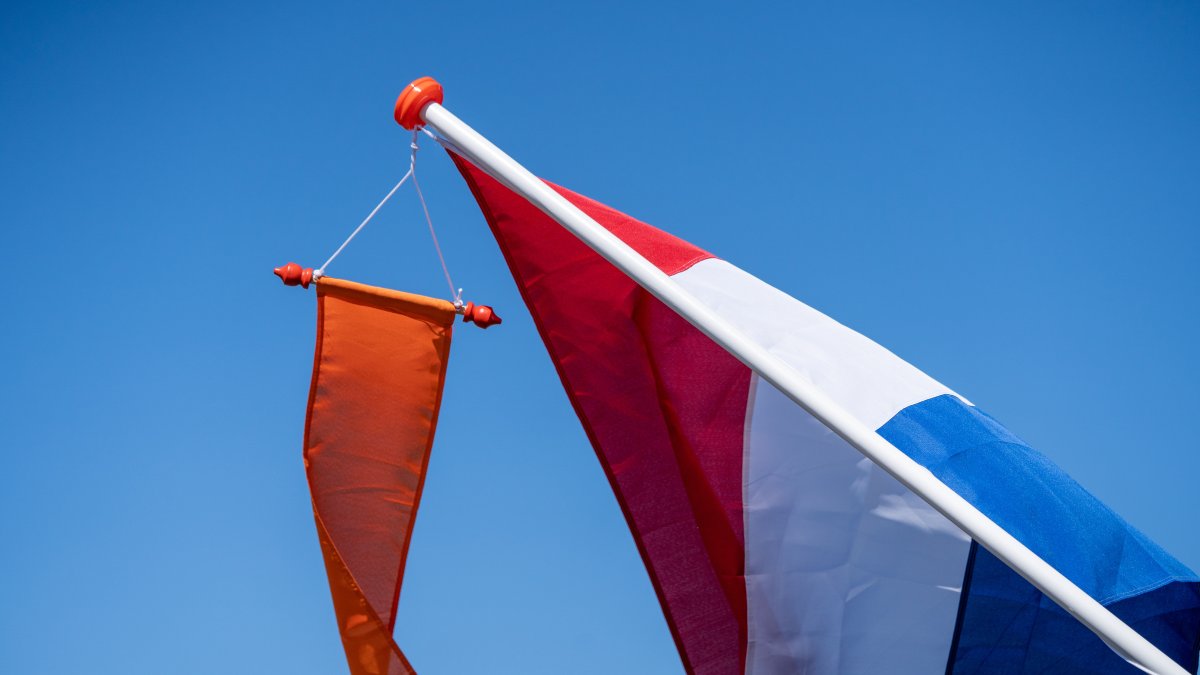 Koningsdag: gewijzigde openingstijden en afvalinzameling