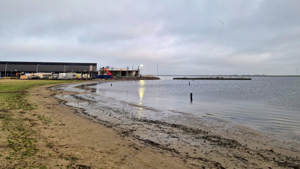 Voorbereiding start zomerseizoen ’t Kleine Zeetje