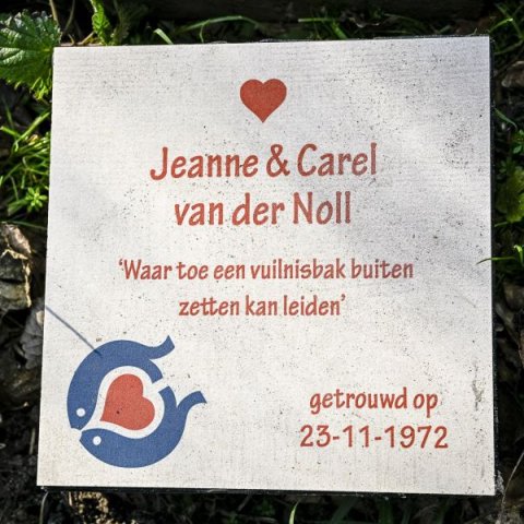 De liefdestegel van Jeanne en Carel