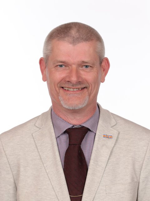 Portretfoto van Cor Schaatsbergen