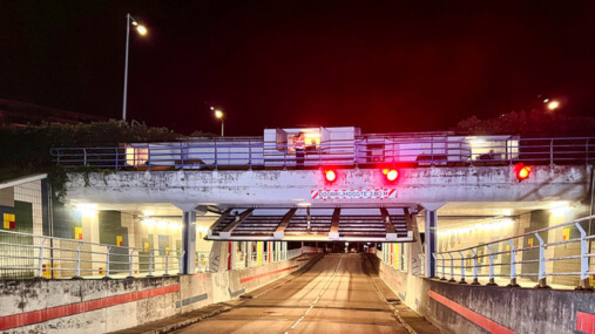 Testen kleppen Blinkerttunnel en tunnel Capelsebrug tegen hoogwater