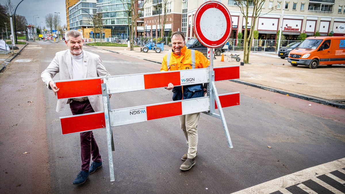 Rivierweg weer open voor verkeer, Stadsplein bijna klaar!