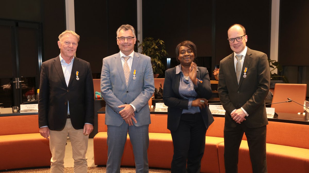 Gemeenteraad Capelle zwaait raadsleden uit