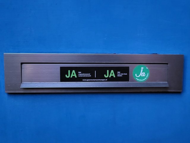 Ja-brievenbussticker