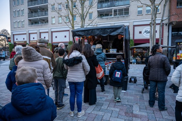 De kraam van Midas bij de opening van het Stadsplein