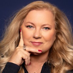 Portretfoto van Caroline Penterman, lijsttrekker Capelse VVD