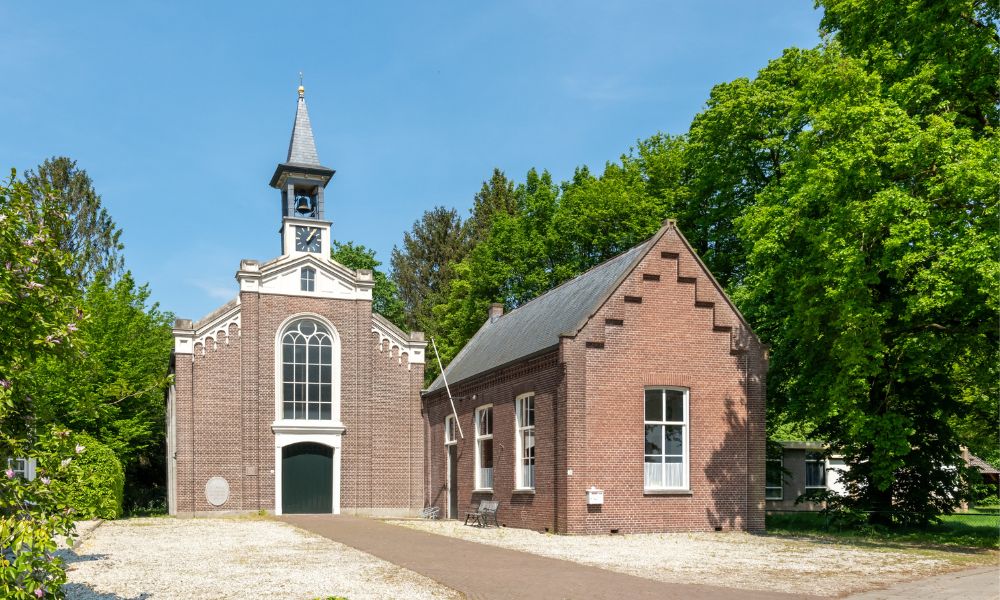 Rijksmonument kerk protestantse gemeente Helenaveen, Soemeersingel in Helenaveen