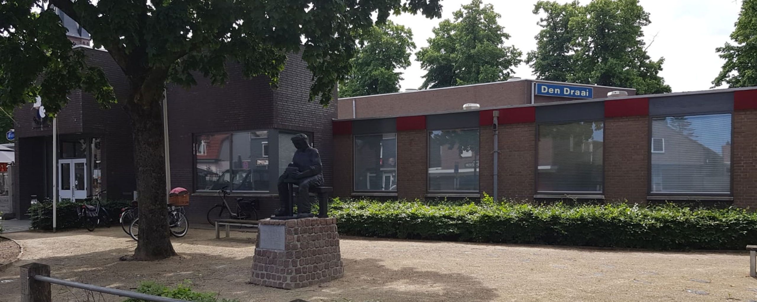 Het huidige ontmoetingscentrum Den Draai in Zeilberg