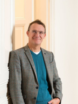 Profielfoto van Robbert Halffman, gemeentesecretaris gemeente Deurne