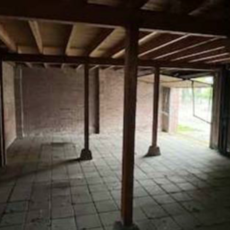 Foto van de de binnenkant van de garageboxen
