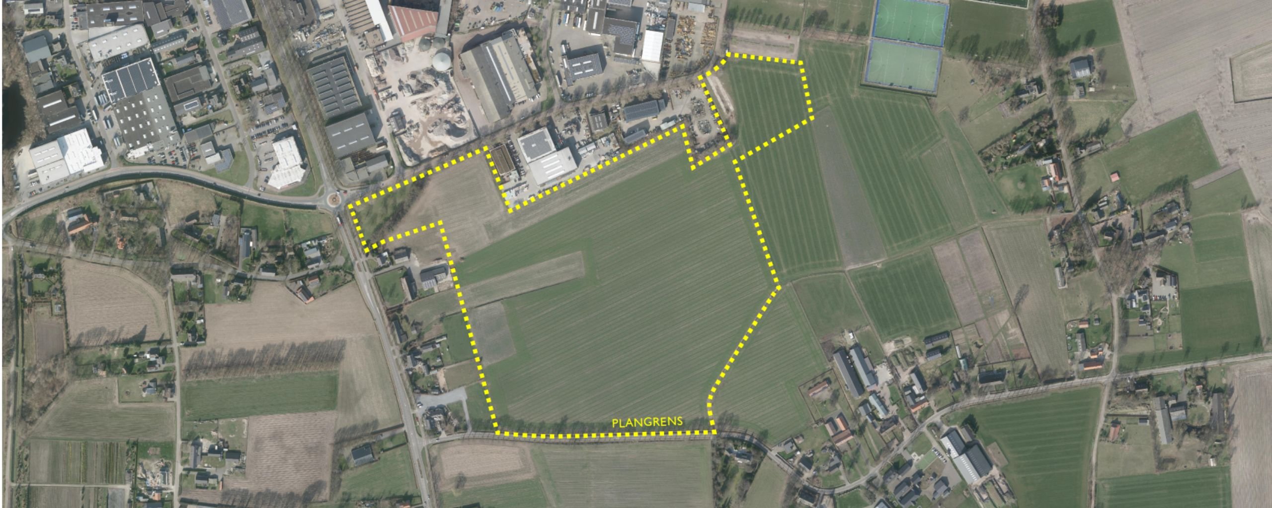 Luchtfoto van het gebied waar het bedrijventerrein Kranenmortel Zuid (gemeente Deurne) gerealiseerd gaat worden.